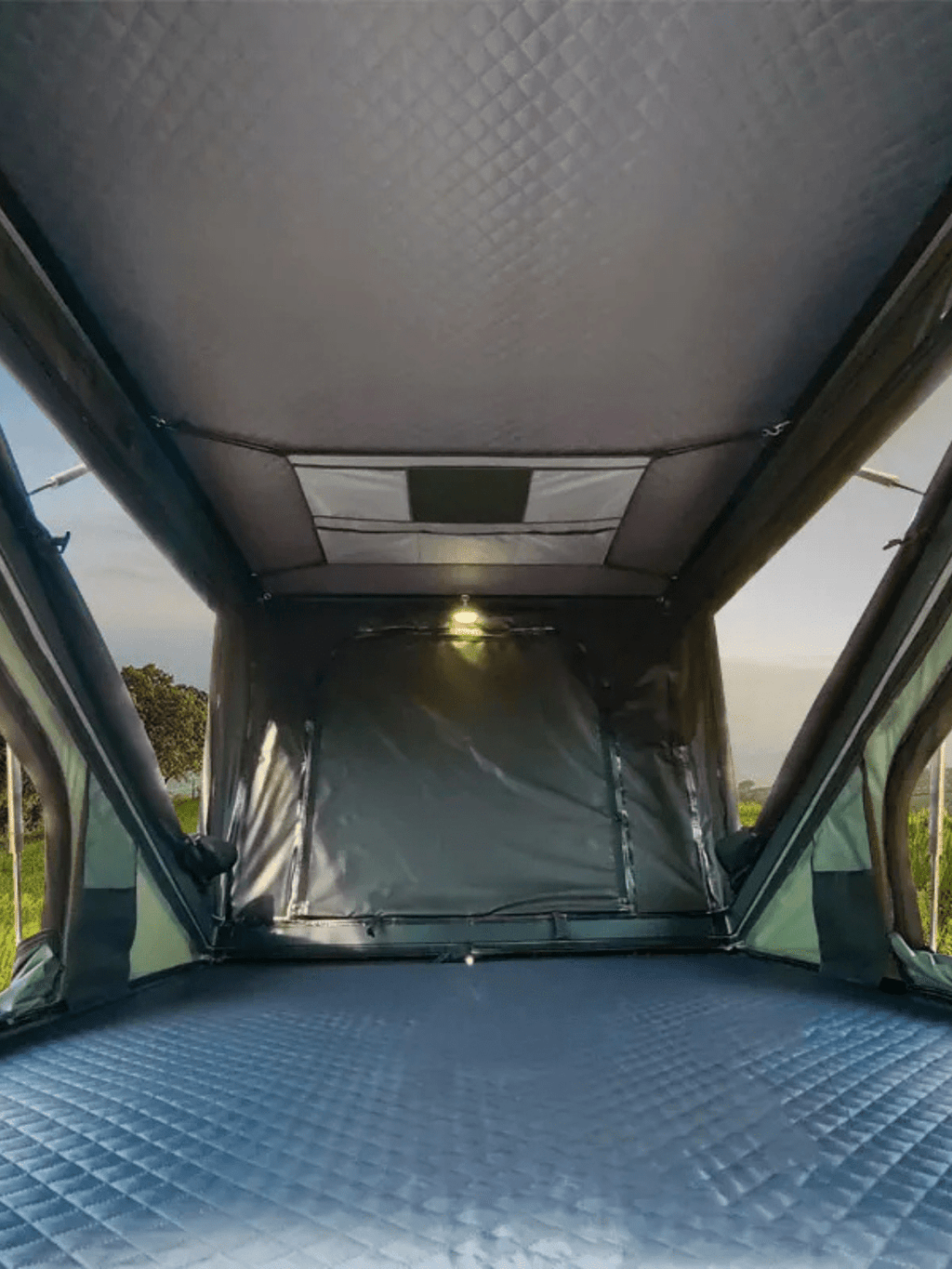 3 places tente de toit rigide : idéale pour vos road trips