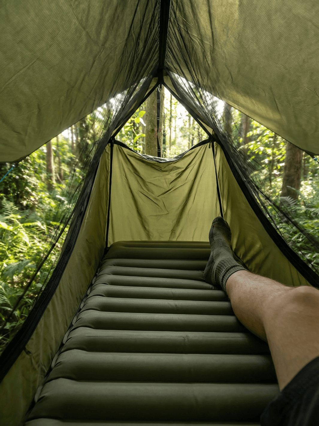 camping avec une tente Tente à suspendre