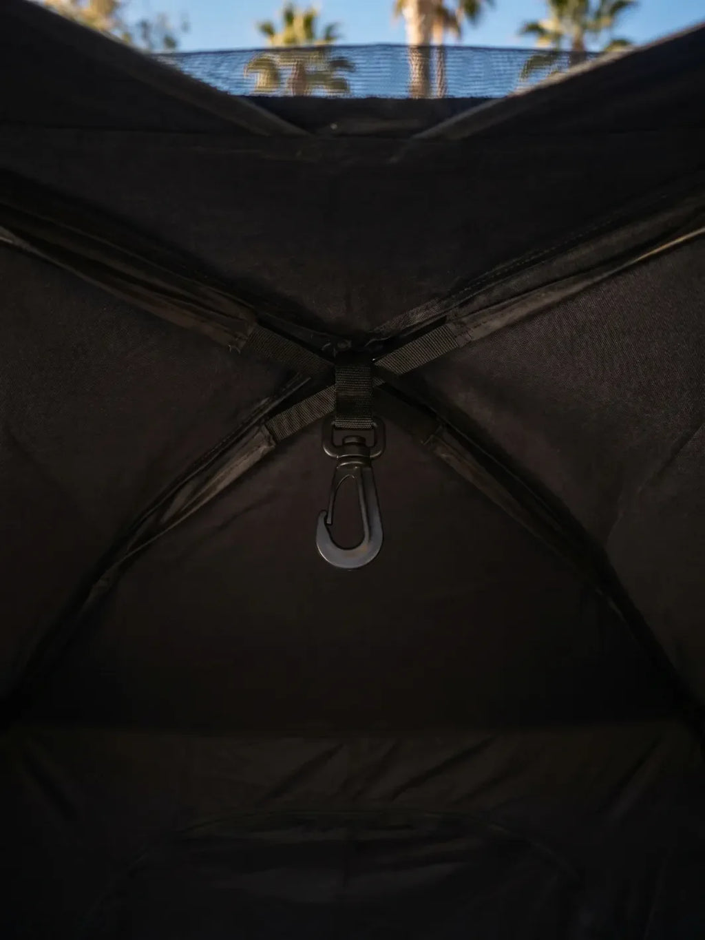 Tente automatique fresh and black 3 places | OBSCURITÉ 99% 