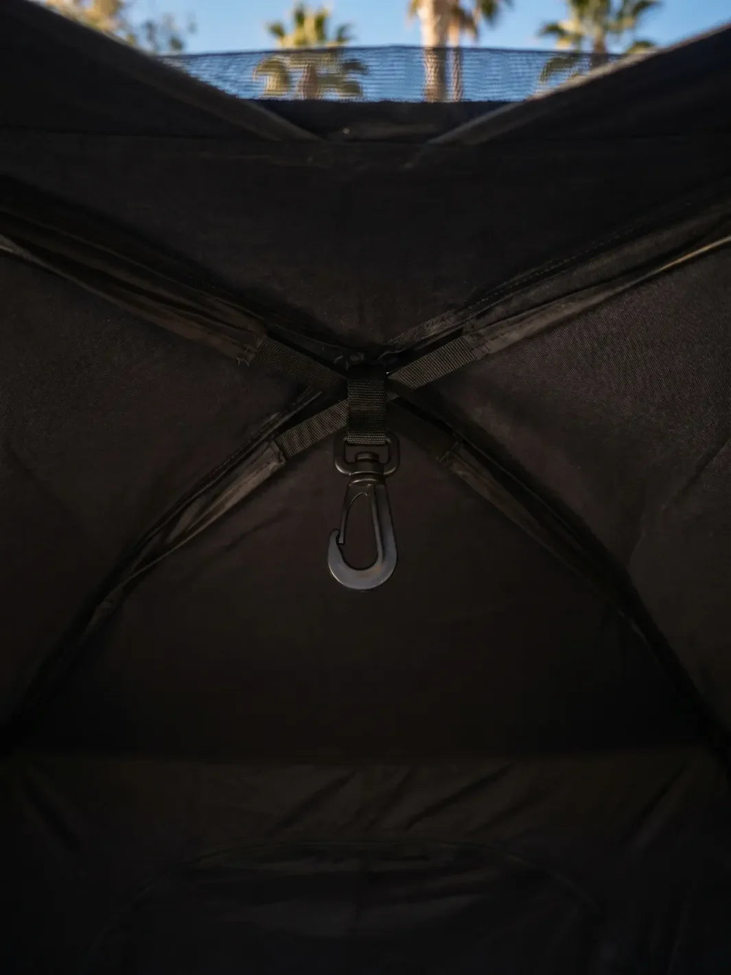 Tente automatique fresh and black 3 places | OBSCURITÉ 99% 