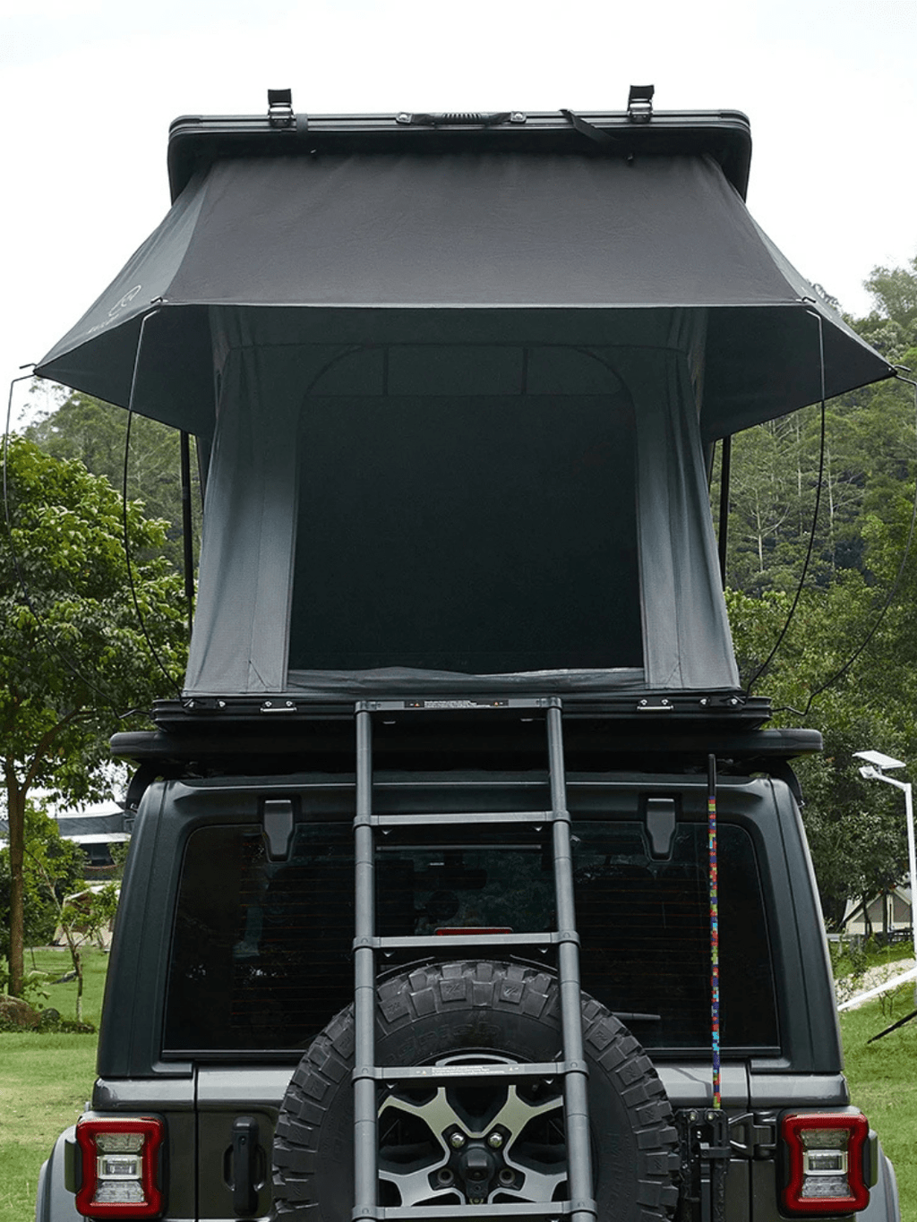 tente de toit aluminium