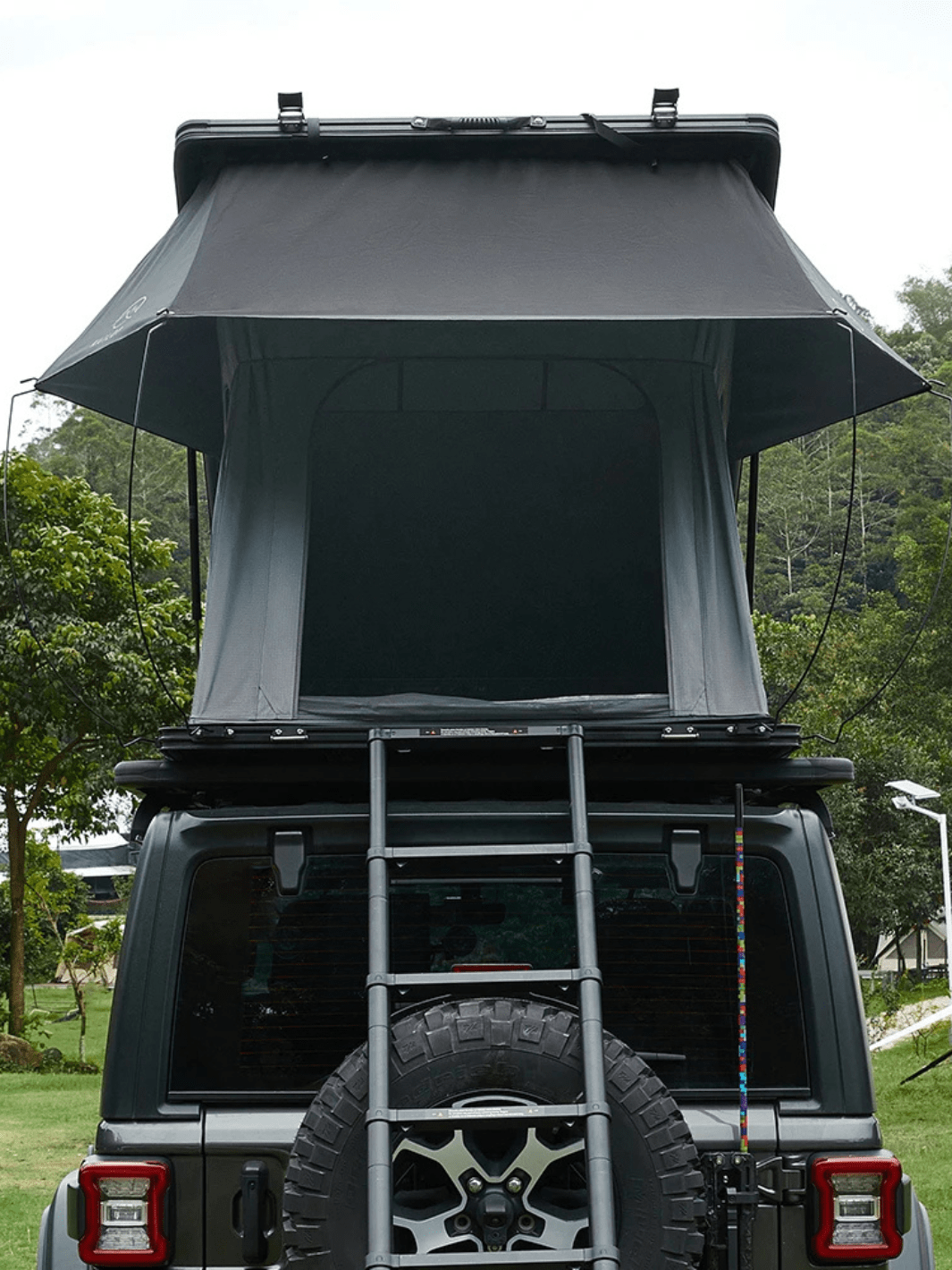 tente de toit aluminium