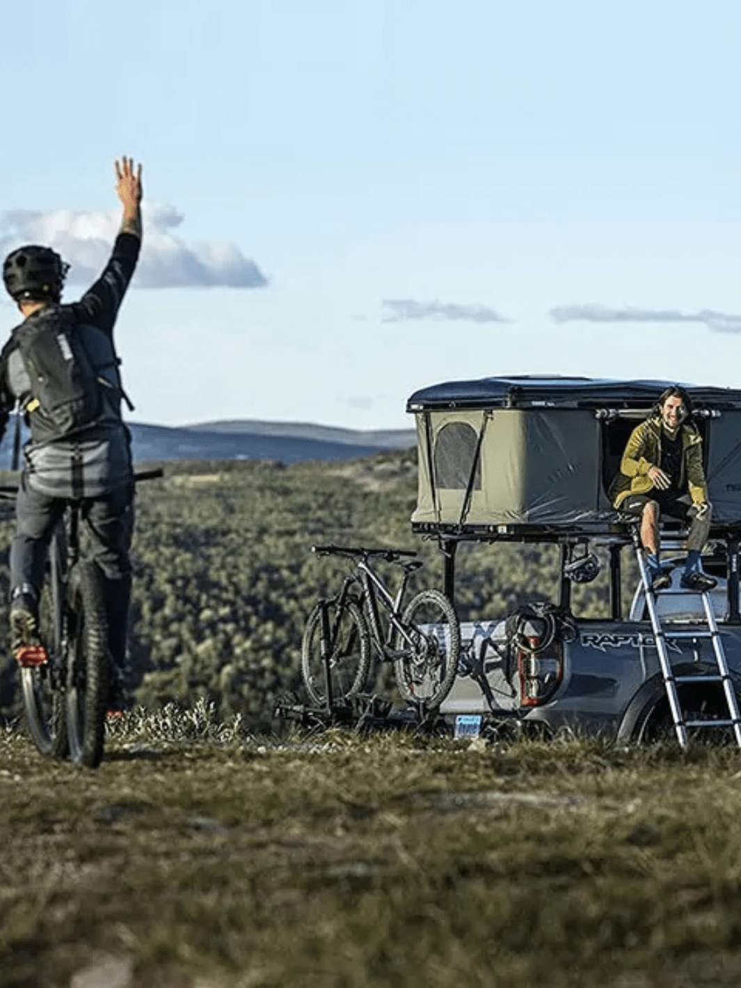 tente de toit rigide 2 places